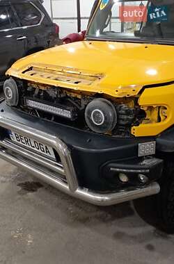Позашляховик / Кросовер Toyota FJ Cruiser 2008 в 