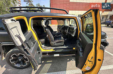 Позашляховик / Кросовер Toyota FJ Cruiser 2008 в 