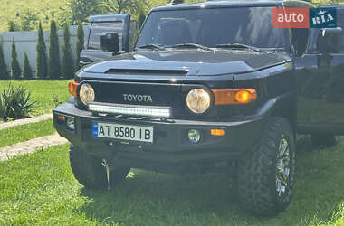 Позашляховик / Кросовер Toyota FJ Cruiser 2008 в 