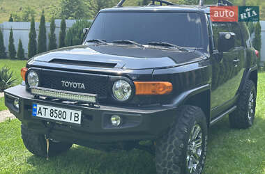 Позашляховик / Кросовер Toyota FJ Cruiser 2008 в 