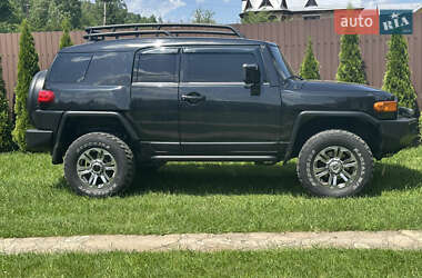 Позашляховик / Кросовер Toyota FJ Cruiser 2008 в 