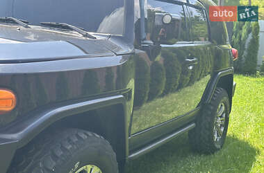 Позашляховик / Кросовер Toyota FJ Cruiser 2008 в 