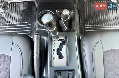 Внедорожник / Кроссовер Toyota FJ Cruiser 2006 в 