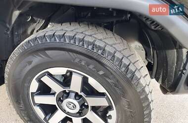 Внедорожник / Кроссовер Toyota FJ Cruiser 2021 в 