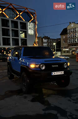 Внедорожник / Кроссовер Toyota FJ Cruiser 2006 в Киеве