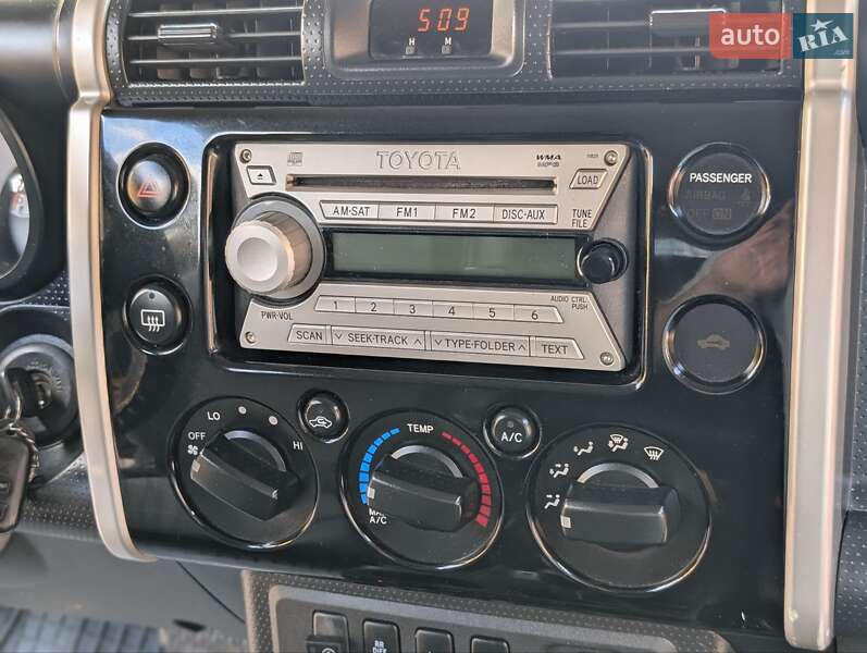 Внедорожник / Кроссовер Toyota FJ Cruiser 2007 в Ивано-Франковске