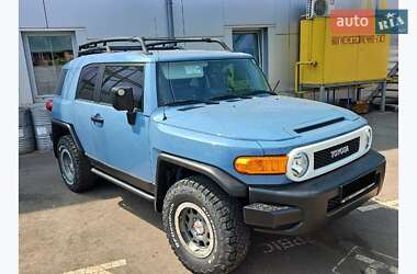 Позашляховик / Кросовер Toyota FJ Cruiser 2014 в Дніпрі