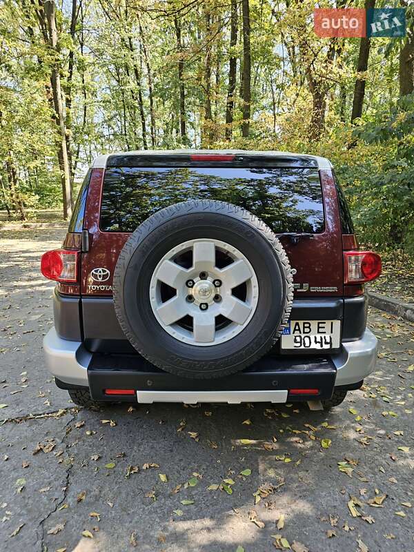 Внедорожник / Кроссовер Toyota FJ Cruiser 2008 в Тульчине фото 9 Внедорожник / Кроссовер Toyota FJ Cruiser 2008 в Тульчине