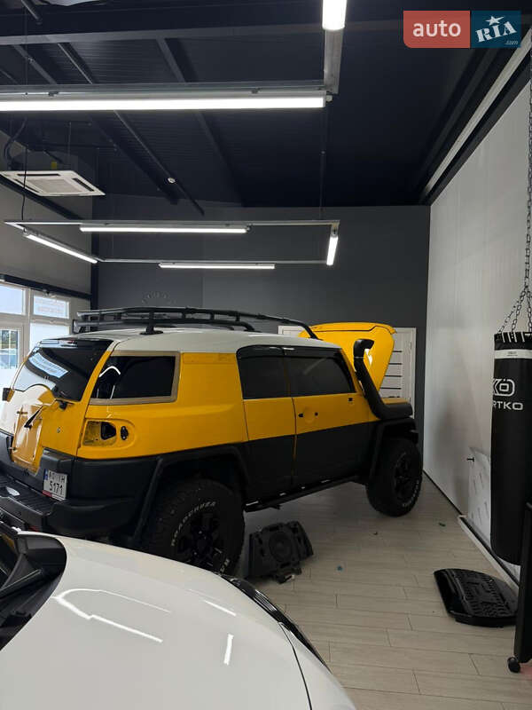 Внедорожник / Кроссовер Toyota FJ Cruiser 2006 в Ужгороде