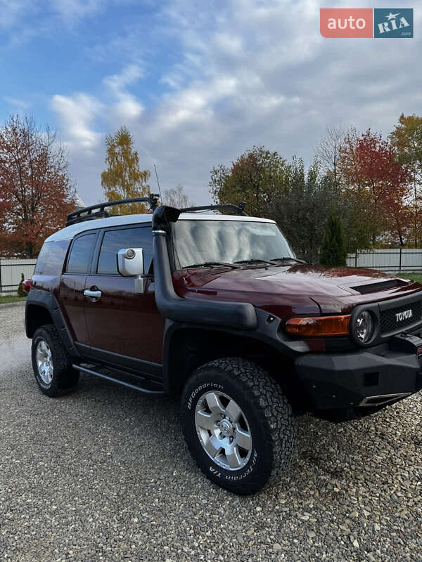 Позашляховик / Кросовер Toyota FJ Cruiser 2010 в Івано-Франківську фото 4 Позашляховик / Кросовер Toyota FJ Cruiser 2010 в Івано-Франківську