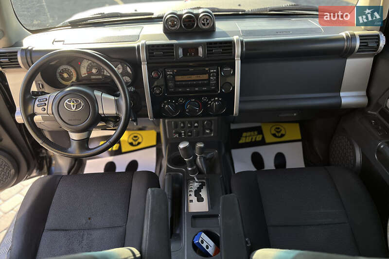 Позашляховик / Кросовер Toyota FJ Cruiser 2007 в Мукачевому
