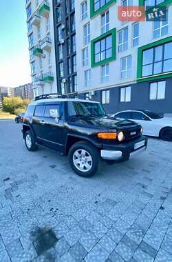 Позашляховик / Кросовер Toyota FJ Cruiser 2008 в 