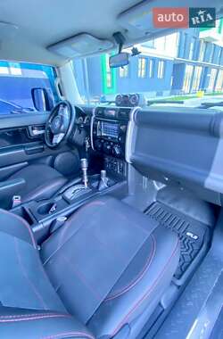 Позашляховик / Кросовер Toyota FJ Cruiser 2008 в 