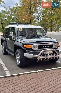 Позашляховик / Кросовер Toyota FJ Cruiser 2010 в Одесі