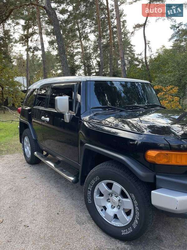 Позашляховик / Кросовер Toyota FJ Cruiser 2008 в Обухові фото 2 Позашляховик / Кросовер Toyota FJ Cruiser 2008 в Обухові
