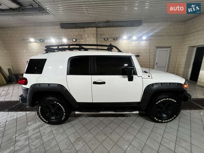 Внедорожник / Кроссовер Toyota FJ Cruiser 2008 в Краматорске фото 5 Внедорожник / Кроссовер Toyota FJ Cruiser 2008 в Краматорске