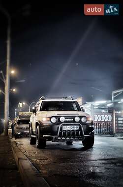 Позашляховик / Кросовер Toyota FJ Cruiser 2008 в Києві
