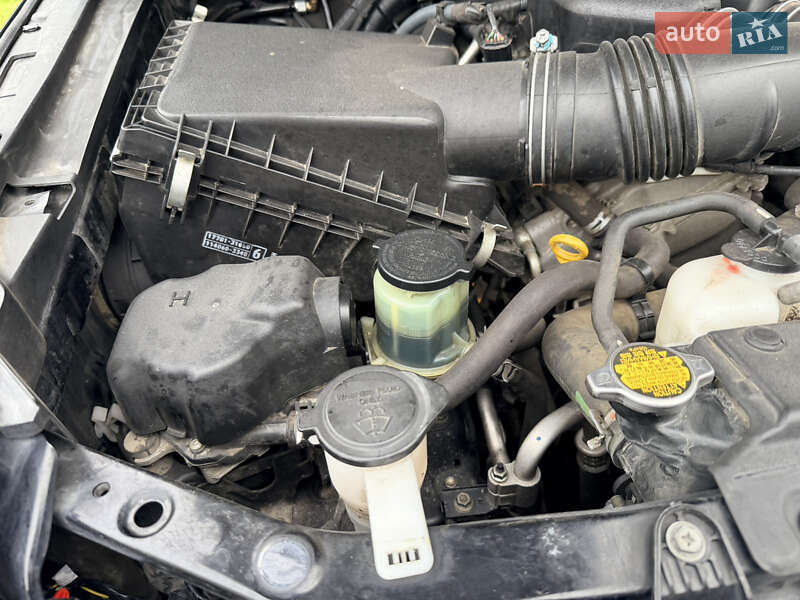 Внедорожник / Кроссовер Toyota FJ Cruiser 2014 в Обухове