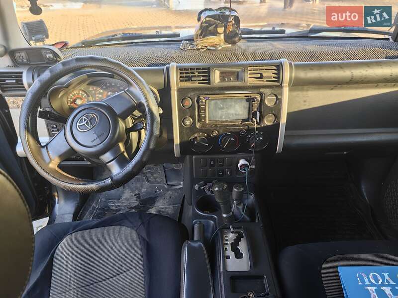 Внедорожник / Кроссовер Toyota FJ Cruiser 2007 в Черновцах