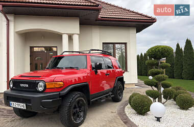 Позашляховик / Кросовер Toyota FJ Cruiser 2012 в Мукачевому
