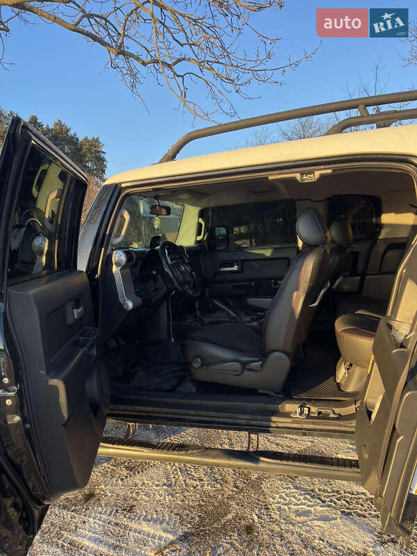 Позашляховик / Кросовер Toyota FJ Cruiser 2007 в Житомирі