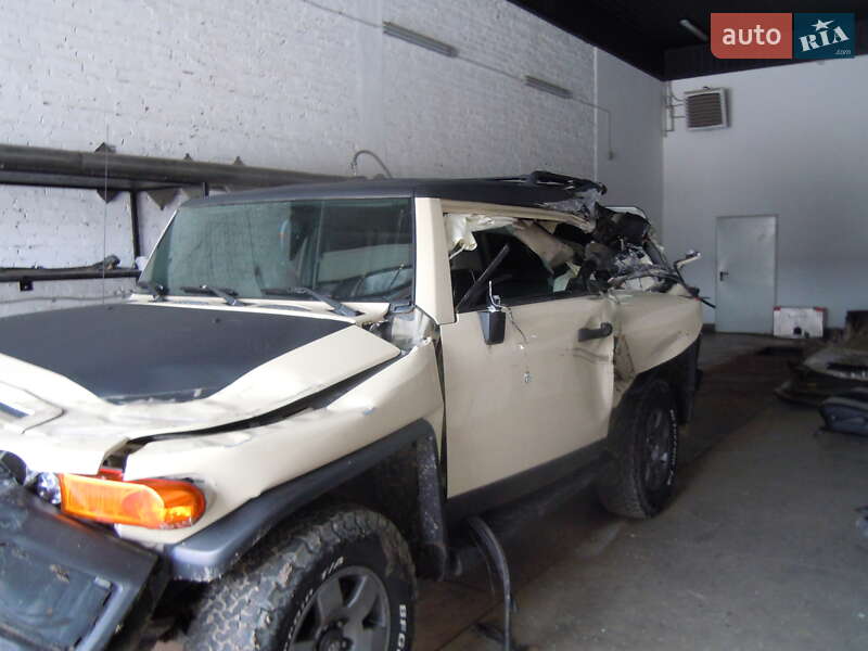 Внедорожник / Кроссовер Toyota FJ Cruiser 2008 в Луцке