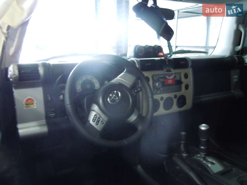 Внедорожник / Кроссовер Toyota FJ Cruiser 2008 в Луцке