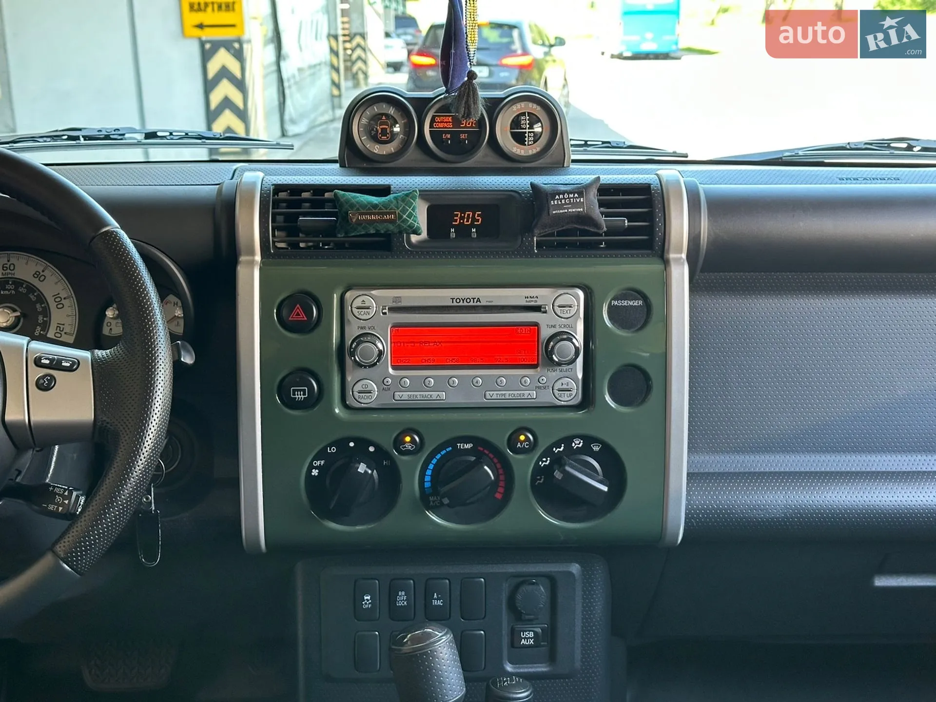Toyota FJ Cruiser 2012 VIN JTEBU4BF9CK143264 фото оголошення 28 з 40