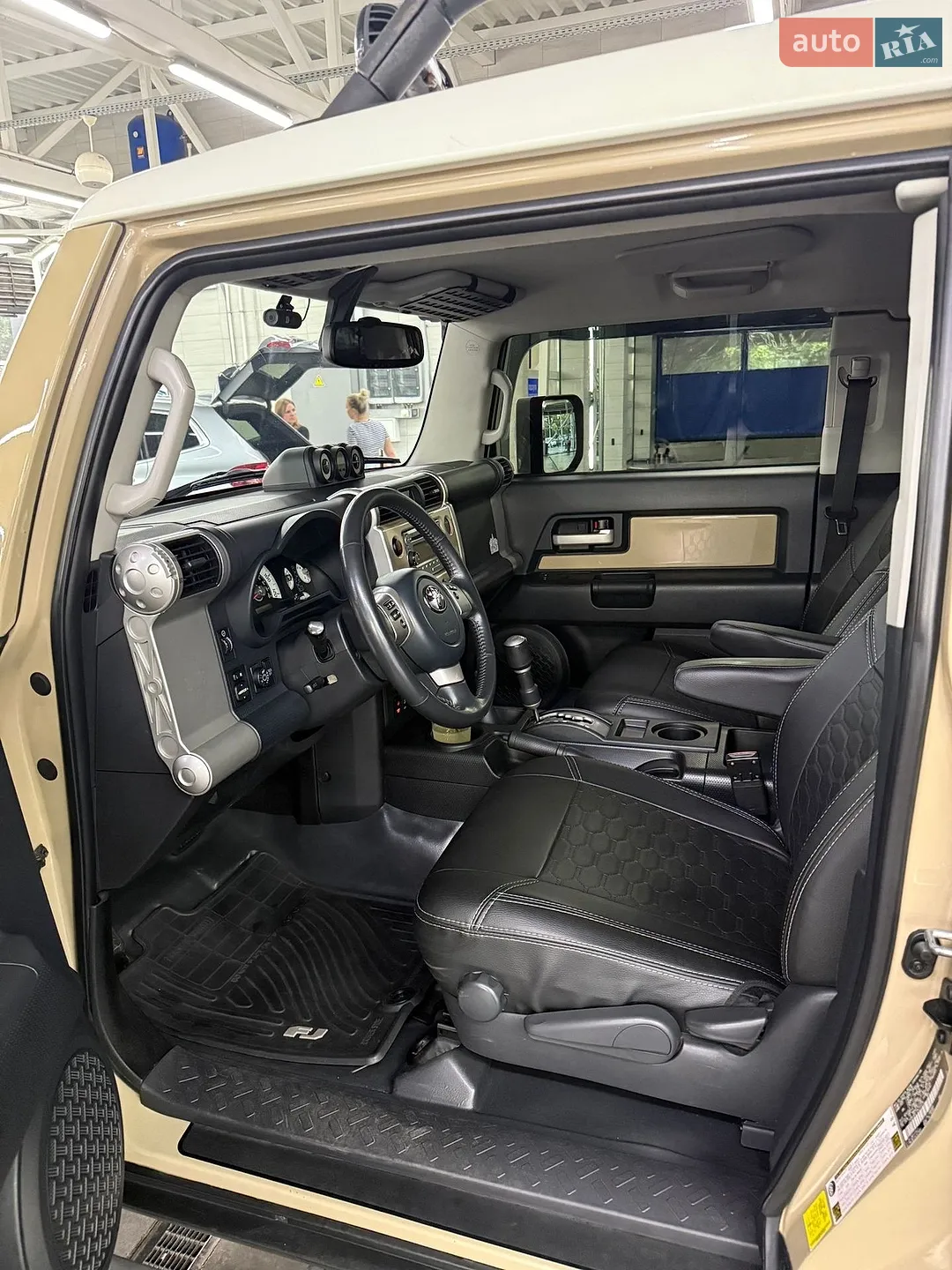 2012 Toyota FJ Cruiser - мініатюра 12