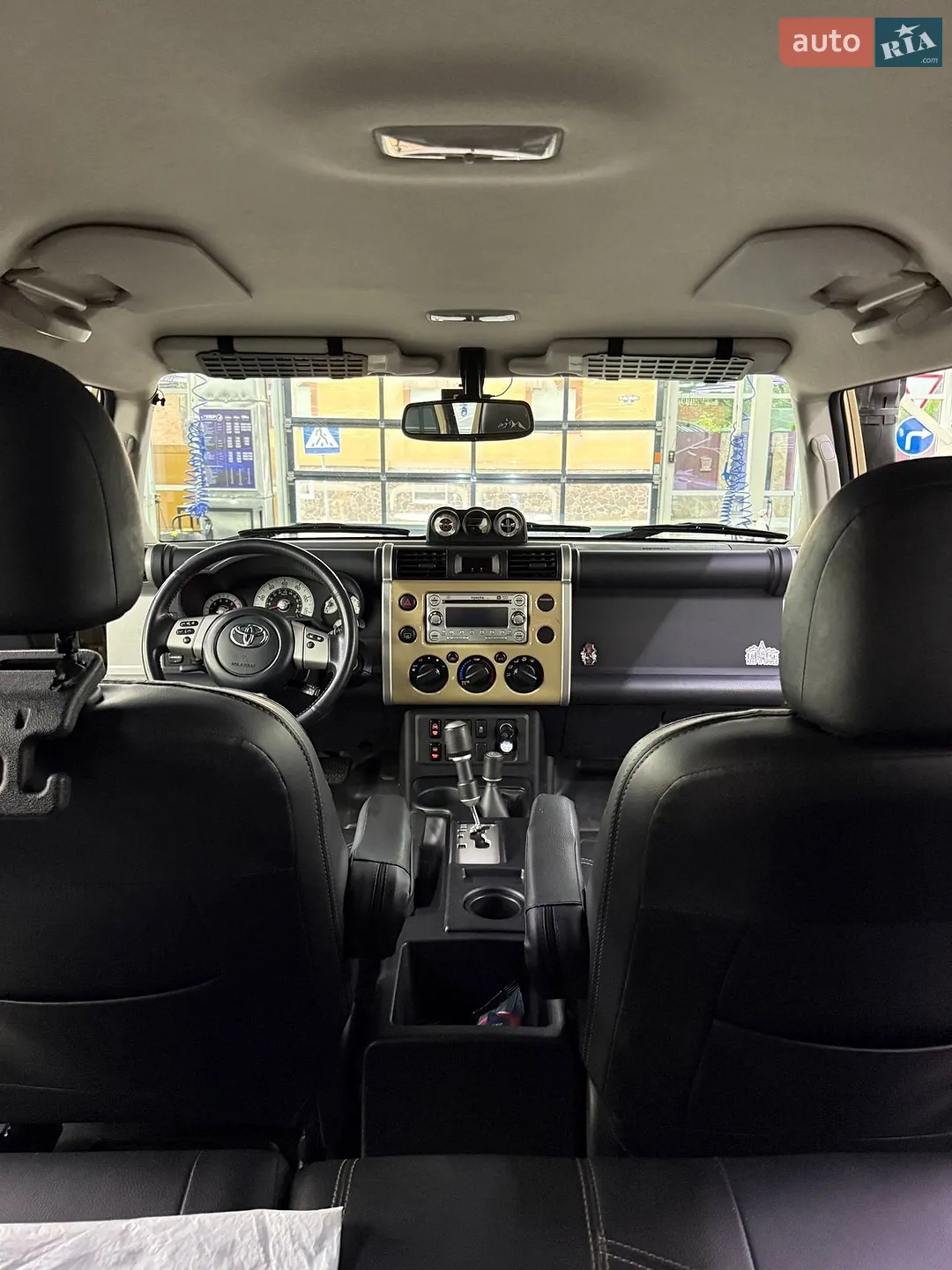 2012 Toyota FJ Cruiser - мініатюра 30