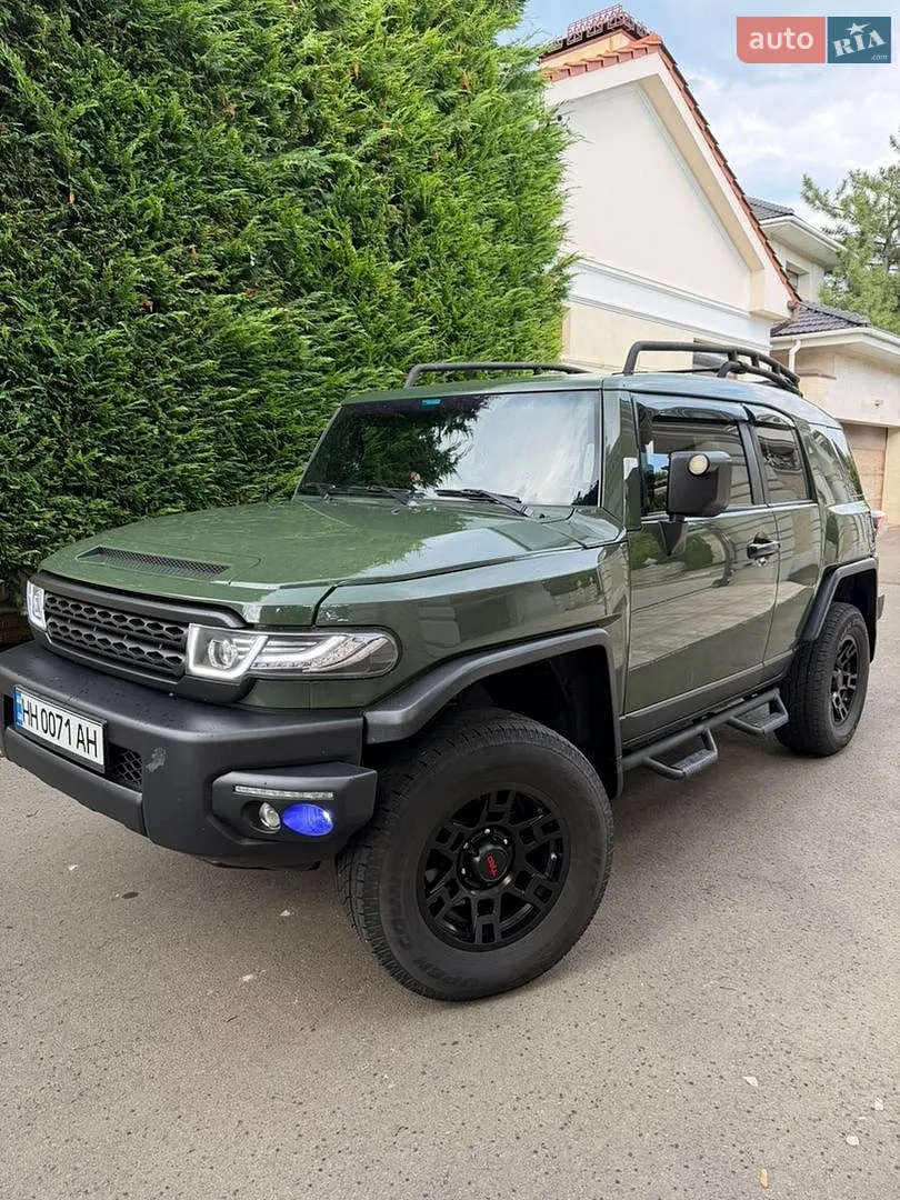 2011 Toyota FJ Cruiser - мініатюра 2