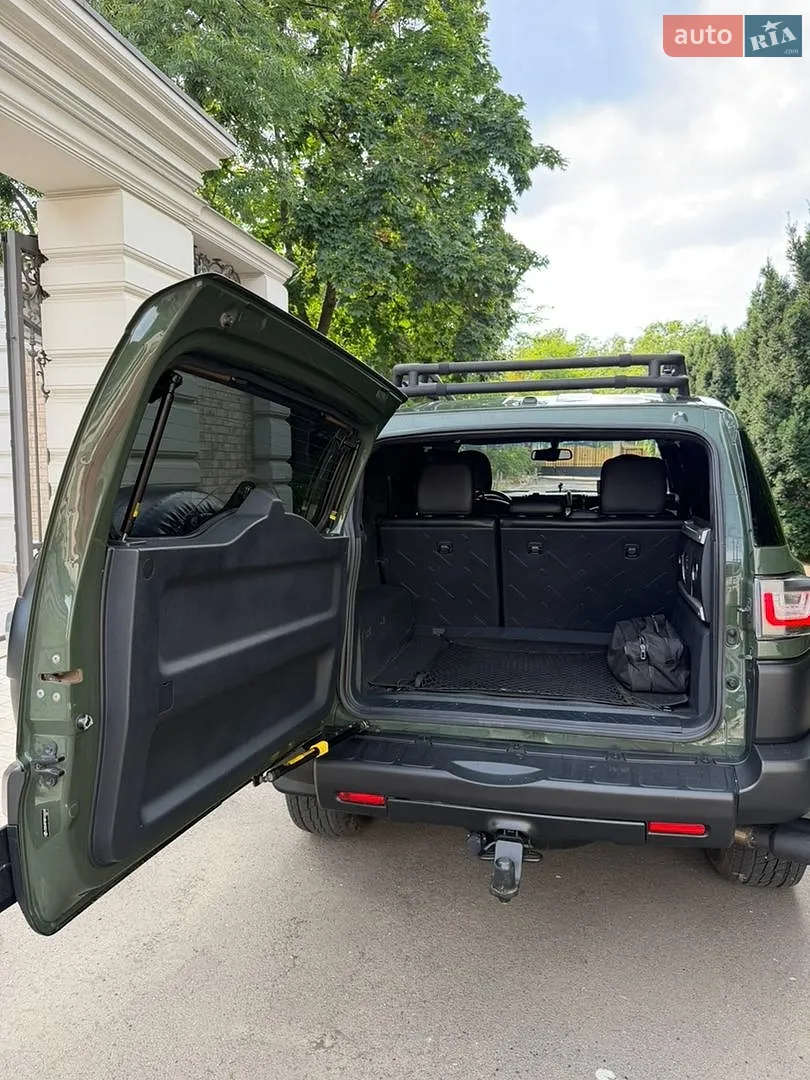 2011 Toyota FJ Cruiser - мініатюра 15
