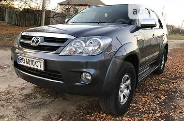 Внедорожник / Кроссовер Toyota Fortuner 2006 в Новопскове