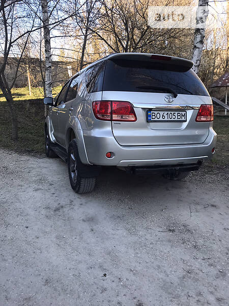 Позашляховик / Кросовер Toyota Fortuner 2005 в Тернополі фото 6 Позашляховик / Кросовер Toyota Fortuner 2005 в Тернополі