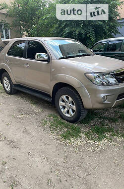 Внедорожник / Кроссовер Toyota Fortuner 2006 в Бердичеве