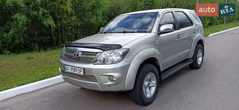 Toyota Fortuner 2007