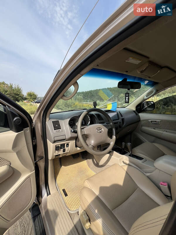 Внедорожник / Кроссовер Toyota Fortuner 2006 в Чернигове