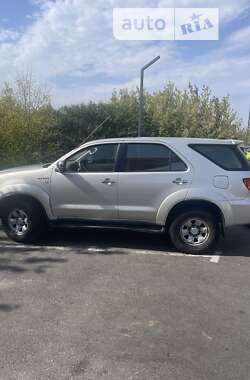 Позашляховик / Кросовер Toyota Fortuner 2006 в Харкові