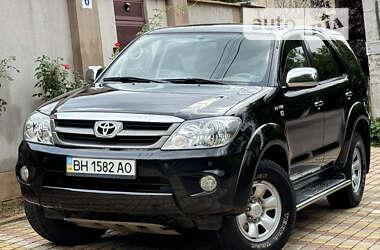 Позашляховик / Кросовер Toyota Fortuner 2009 в Одесі