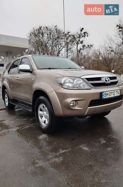 Позашляховик / Кросовер Toyota Fortuner 2007 в Охтирці