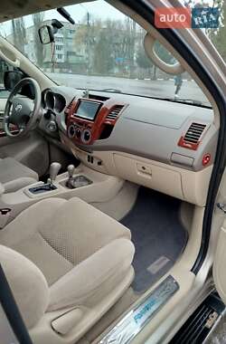 Позашляховик / Кросовер Toyota Fortuner 2007 в Охтирці