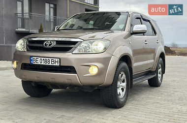 Позашляховик / Кросовер Toyota Fortuner 2005 в Одесі