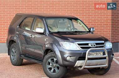 Позашляховик / Кросовер Toyota Fortuner 2006 в Одесі