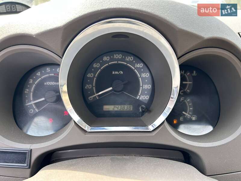 Позашляховик / Кросовер Toyota Fortuner 2006 в Одесі