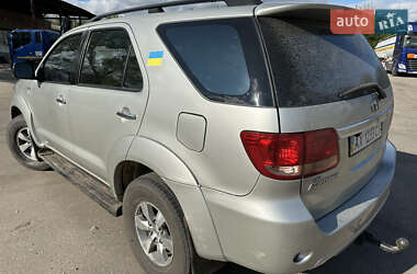 Внедорожник / Кроссовер Toyota Fortuner 2007 в 