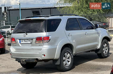 Внедорожник / Кроссовер Toyota Fortuner 2007 в 