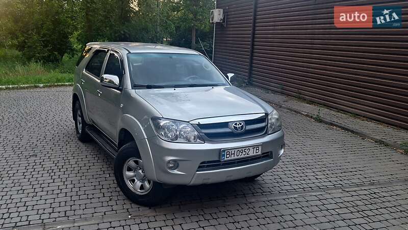 Toyota Fortuner 2008