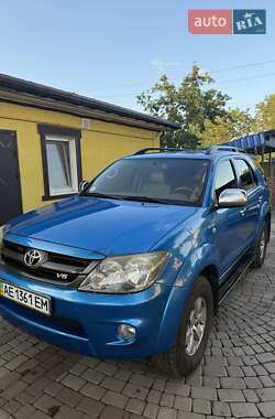 Внедорожник / Кроссовер Toyota Fortuner 2007 в 