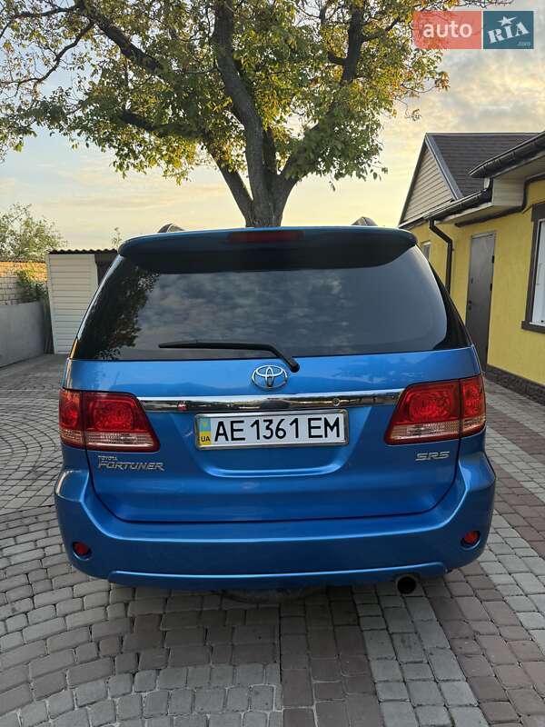 Внедорожник / Кроссовер Toyota Fortuner 2007 в Кривом Роге
