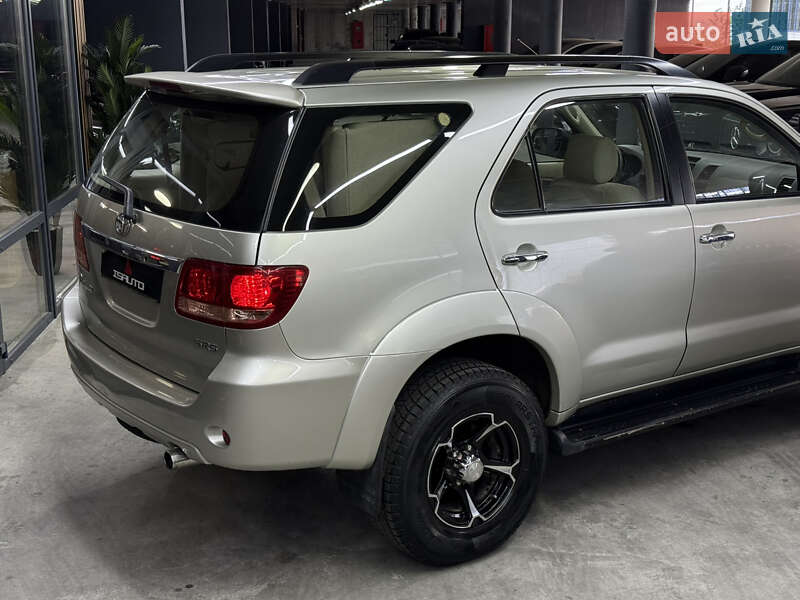 Внедорожник / Кроссовер Toyota Fortuner 2007 в Одессе